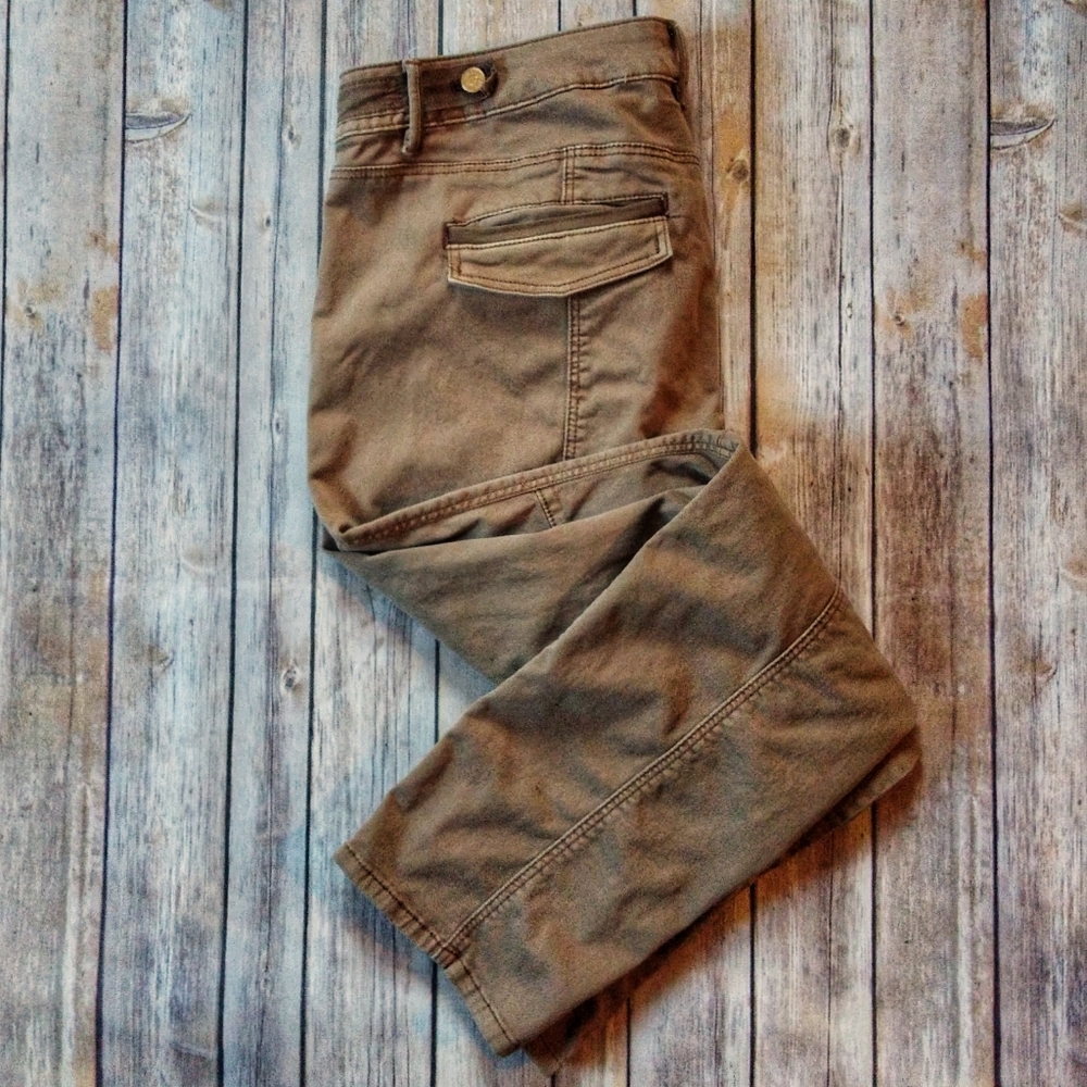 White House Black Market | straight crop